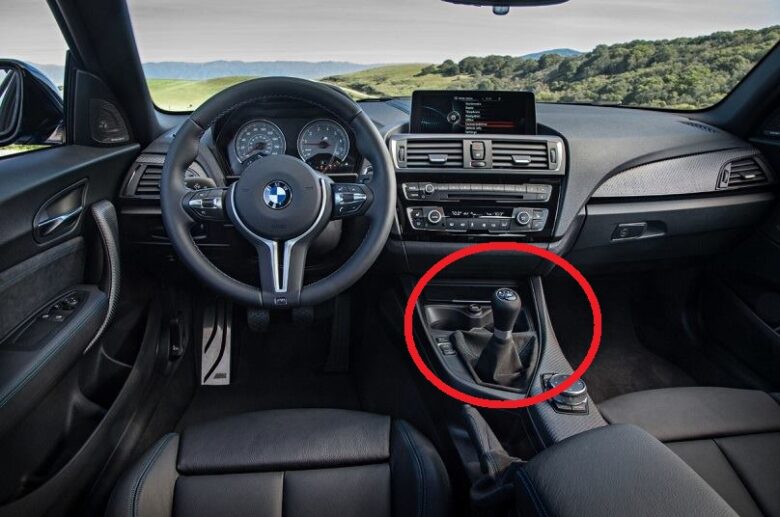 BMW M2にマニュアルトランスミッション（MT)日本導入決定！