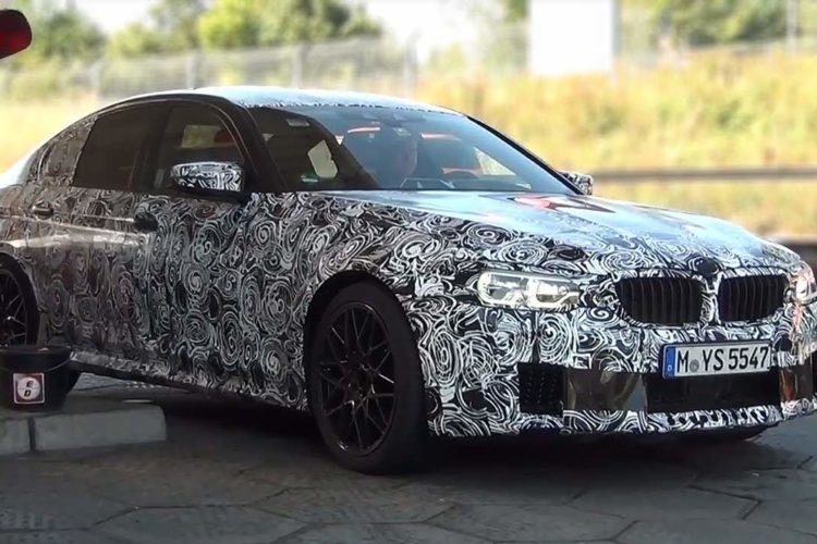 新型BMW M5(F90)のスクープ動画が公開される