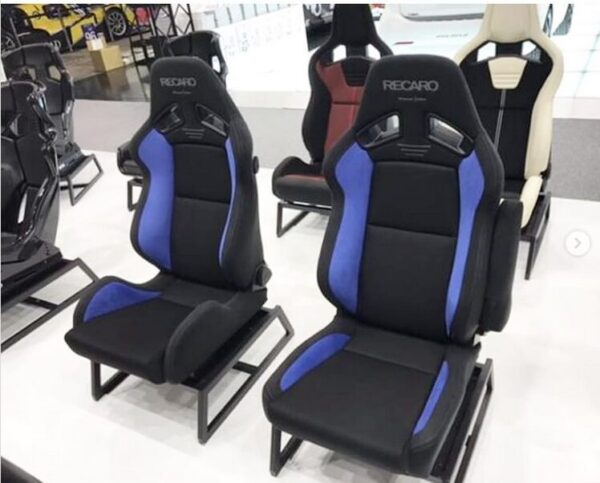 RECARO SR-7F Advanced Edition 2019 アームレスト付き購入