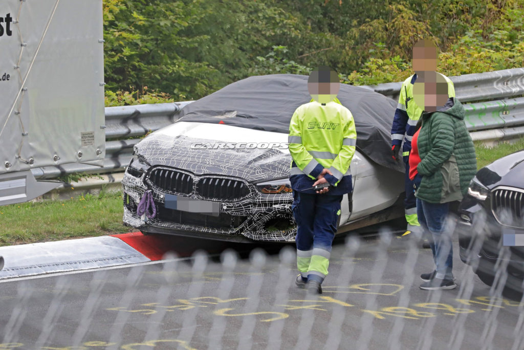 BMW M8クーペベースのミッドシップスポーツカーがニュルブルクリンクで事故