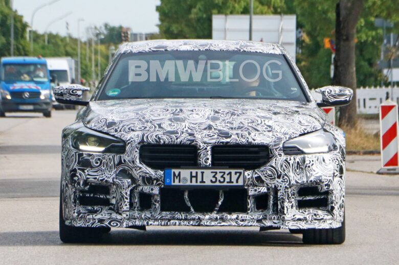 2025年発売予定　BMW M2 CS：ドイツでキャッチされた最新のスポーツカー