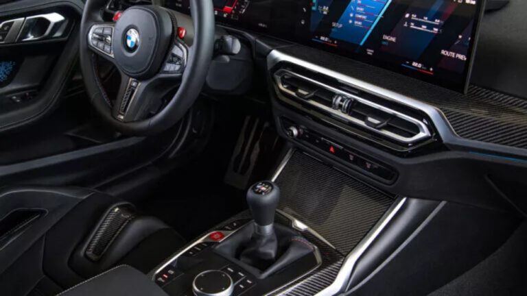 BMW M2 G87　ATよりもMTの方が高価