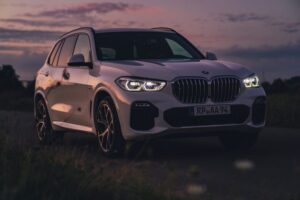 BMW LCI　生産中止　情報