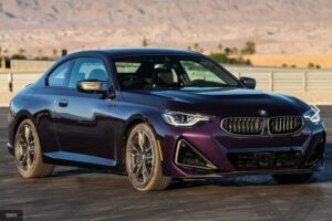 BMW M240i xDrive G42 カーボンルーフがオプション設定される？