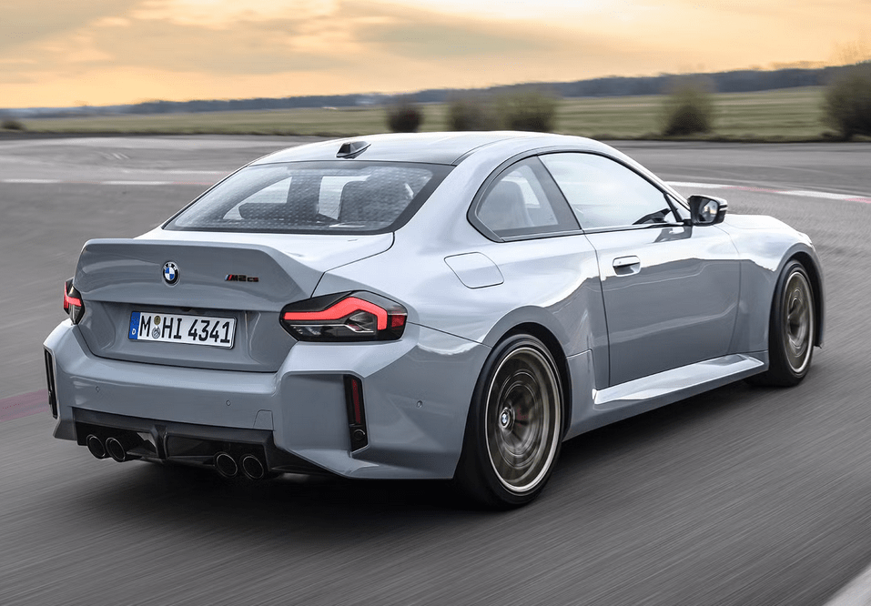 M2 CS G87がM4 CSL G82よりニュルのタイムが速い理由を解説