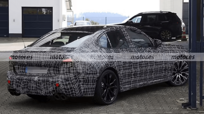 BMW M350 G50のテスト車両