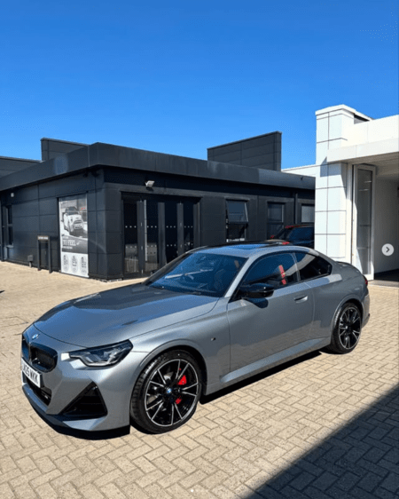 スカイスクレイパーグレーの設定があるBMWを調べる-2シリーズクーペ G42