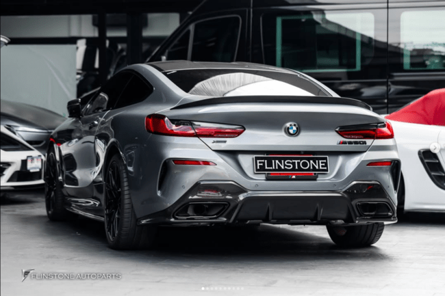 スカイスクレイパーグレーの設定があるBMWを調べる-8シリーズ クーペ G15