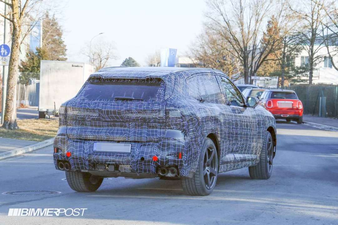 BMW X1 U11 LCIテスト車両スクープ