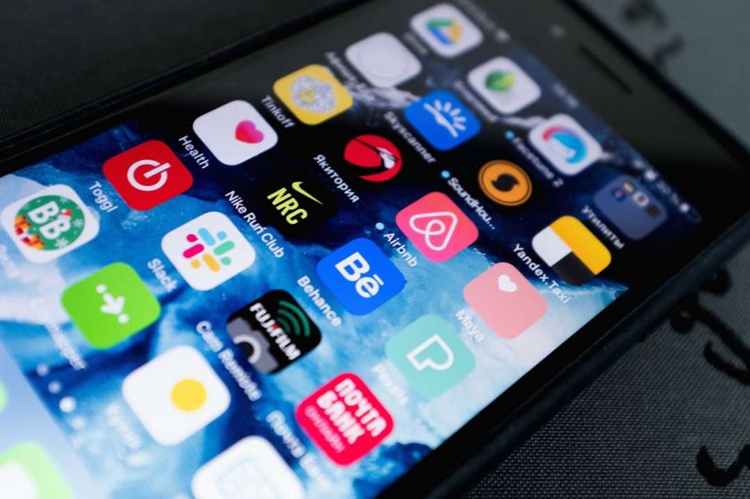 物理ボタンとタッチスクリーン