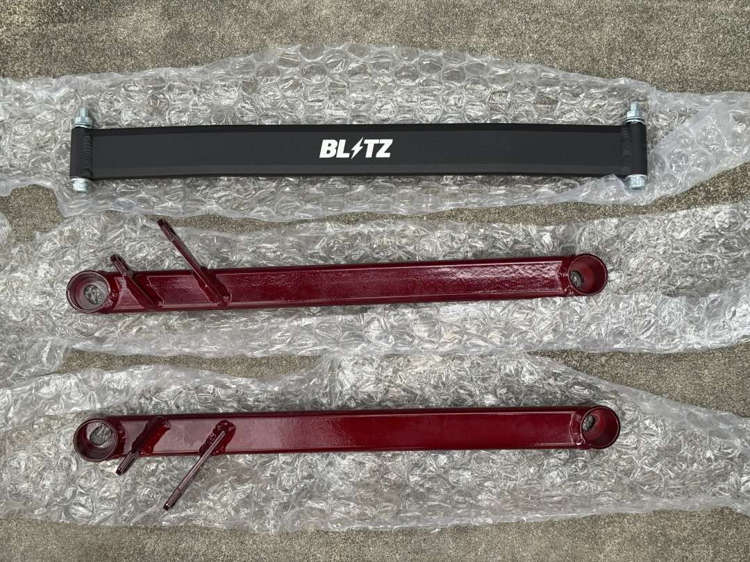 BLITZ製 Z4 G29 トヨタ・スープラ A90対応ストラットタワーバー