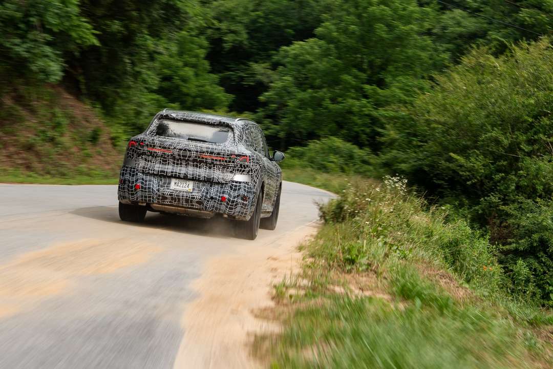 新型BMW X5 G65はガソリン、ハイブリッド、プラグインハイブリッド、水素、電気と多彩なパワートレインで展開