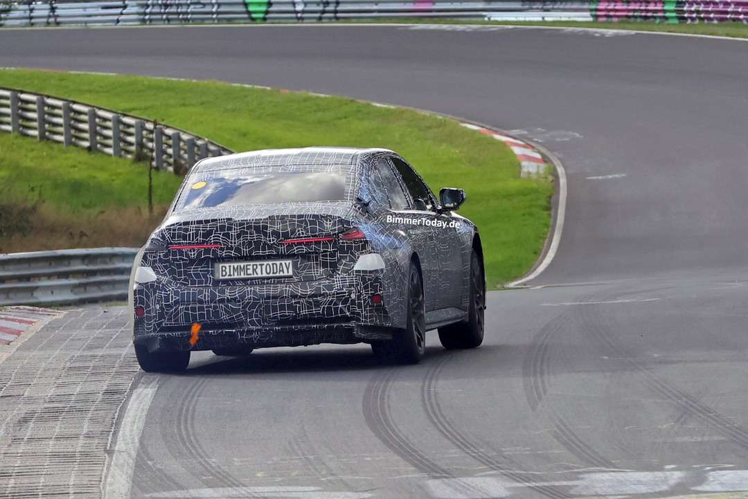 BMW M3 ZA0とXiaomi SU7 Ultra|ニュル走行から性能予測